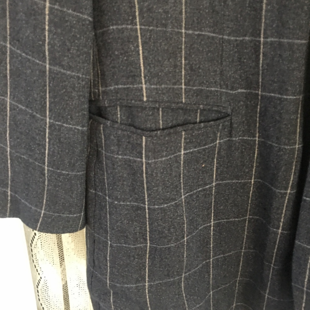Host Pick: Armani Collezioni Men's Linen Blazer 40R - Picture 3 of 8